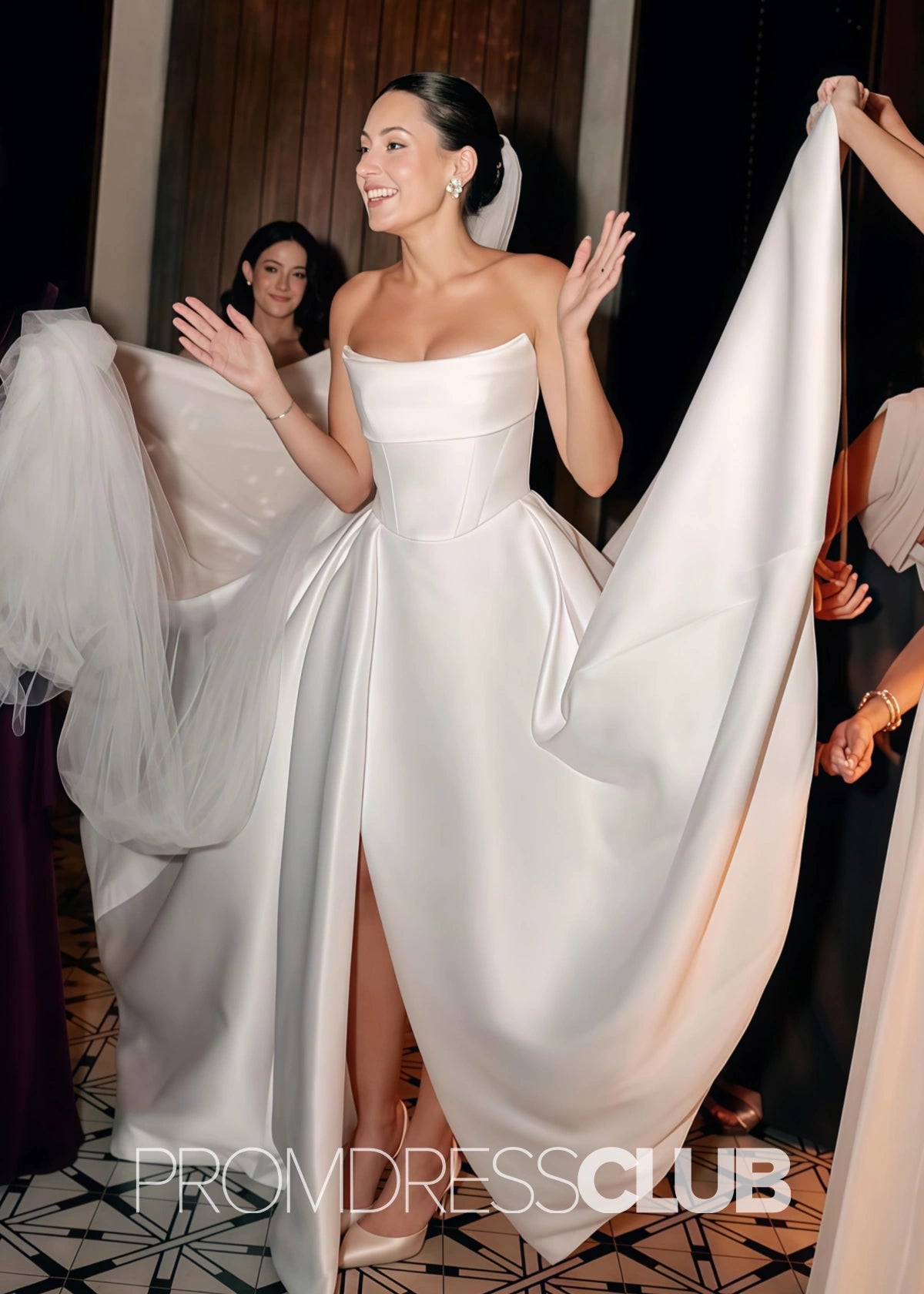 Elma |Mermaid White Simple Wedding Dresses Beach Strapless Satin - White - PromDressClub