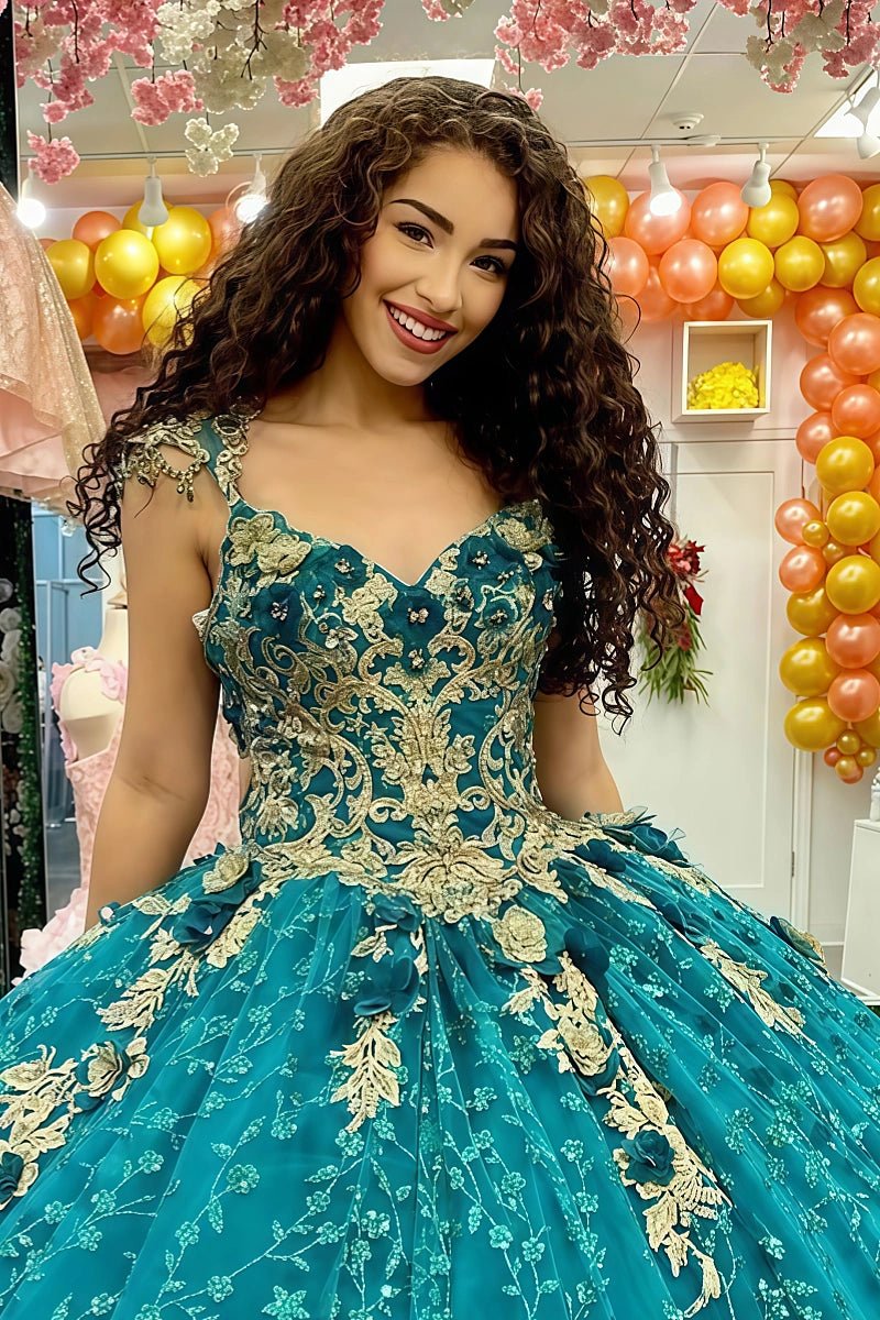 Lenora | Own Your Spotlight in Stunning Emerald Green Quince Dress - Emerald Green - PromDressClub