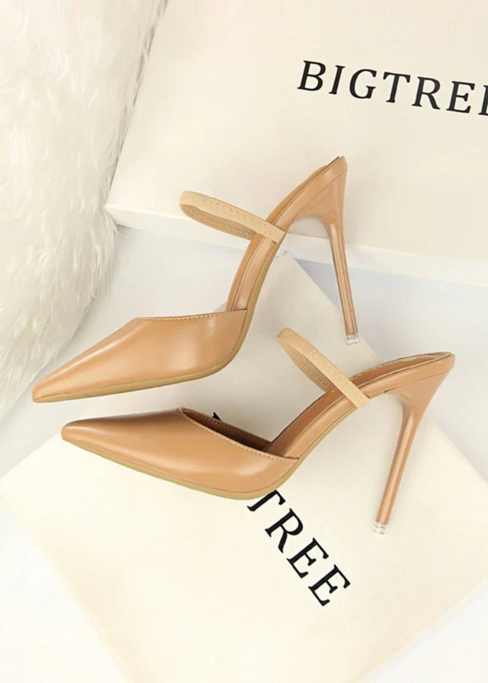 Stylish Women White Sandals: Elevate Your Look with Pointed Toe Sandals - Apricot - PromDressClub